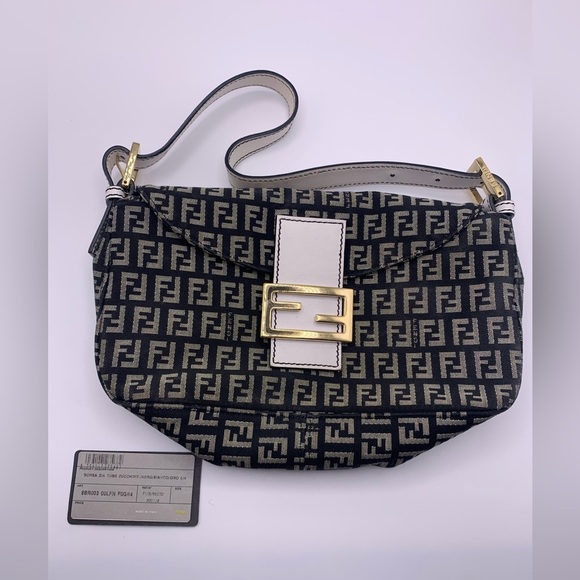 Fendi Handbags - FENDI Pink Baguette Handbag - Vintage